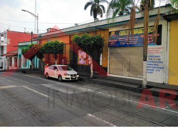EN VENTA CASA EXCELENTE UBICACIÓN EN CÓRDOBA CENTRO