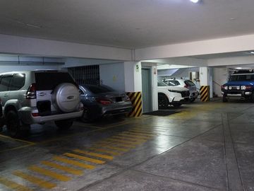 VENTA DE EDIFICIO - MIRAFLORES