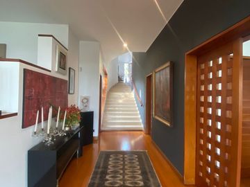 Venta de hermosa casa en La Planicie