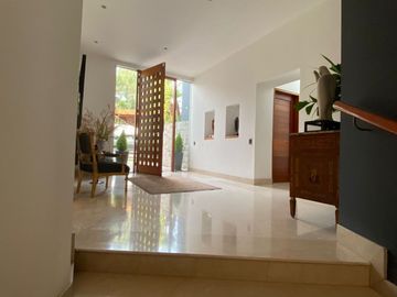 Venta de hermosa casa en La Planicie