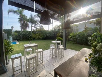 Venta de hermosa casa en La Planicie