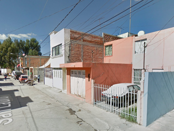 CASA EN VENTA EN EXCELENTE UBICACIÓN !!!