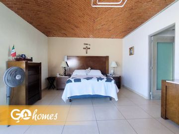 Casa en venta en Tequisquiapan, Terreno de 446 m2, bien ubicada