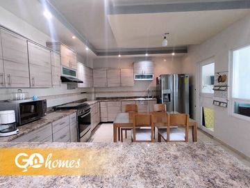 Casa en venta en Tequisquiapan, Terreno de 446 m2, bien ubicada