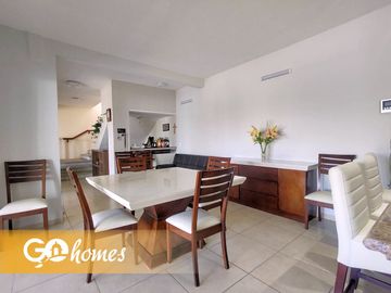 Casa en venta en Tequisquiapan, Terreno de 446 m2, bien ubicada