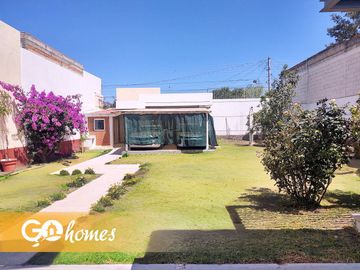 Casa en venta en Tequisquiapan, Terreno de 446 m2, bien ubicada