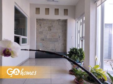 Casa en venta en Tequisquiapan, Terreno de 446 m2, bien ubicada