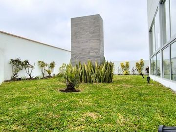Vendo por  Viaje Lindo Dpto. Flat  73 m²  en Alejandro Iglesias c/Villa Militar