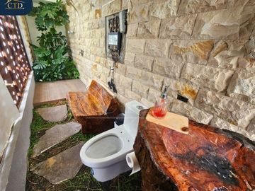 Vendo Casa Residencial dentro de Urbanizacion en Nayón