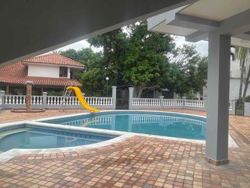 VENDO CASA SECTOR VILLA CAMPESTRE $1.250.000.000