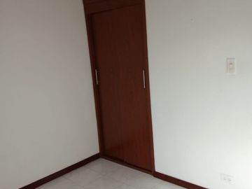 SE VENDE CASA DE UN PISO EN LA VILLA