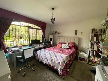 VENDO REBAJADA Casa Gran Terreno, 4 dormitorios. Maipu