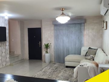 Hermosa Casa en Venta en Merlot Residencial