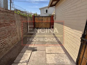 VENDO REBAJADA Casa Amplio patio, Pte Alto