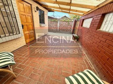 VENDO REBAJADA Casa Amplio patio, Pte Alto