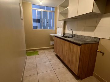 Vive en el Piso 13 Frente al MTC: Dpto. Flat Completo por Solo $70,000