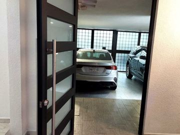 CASA EN VENTA EN JARDINES DE SANTA MÓNICA, TLANEPANTLA