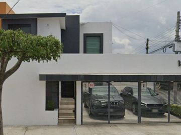 Casa en venta en Jesús Sanchez Carrillo, Paseos del Sol, Zapopan Jalisco
