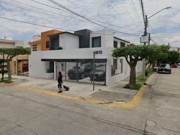 Casa en venta en Jesús Sanchez Carrillo, Paseos del Sol, Zapopan Jalisco