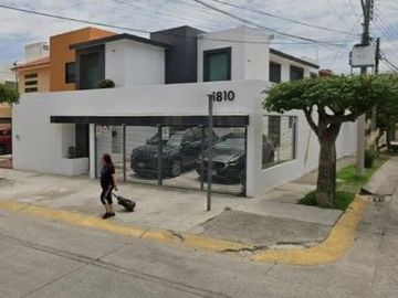 Casa en venta en Jesús Sanchez Carrillo, Paseos del Sol, Zapopan Jalisco
