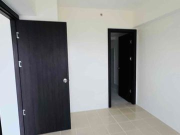 For sale mango tree residences condo in sanjuan ready for occupancy 2br