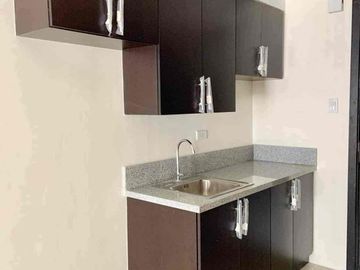 For Sale RFO Rent to own Condominium in Ortigas along C5 Kasarar Urban Resort Recidences near MAKATI AYALA NAIA AIRPORT ATENEO