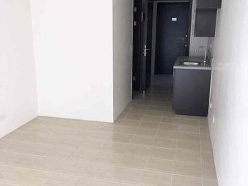 For Sale RFO Rent to own Condominium in Ortigas along C5 Kasarar Urban Resort Recidences near MAKATI AYALA NAIA AIRPORT ATENEO