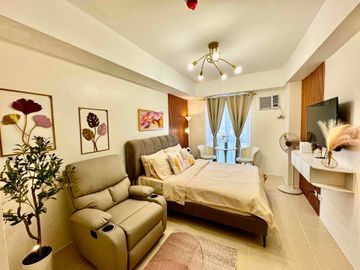 For Sale RFO Rent to own Condominium in Ortigas along C5 Kasarar Urban Resort Recidences near MAKATI AYALA NAIA AIRPORT ATENEO