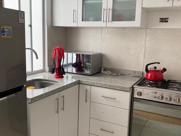 Se vende lindo dúplex con estacionamiento en Pueblo Libre