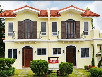 House and Lot at for Sale in Verona at Silang along Tagaytay-Sta.Rosa Road