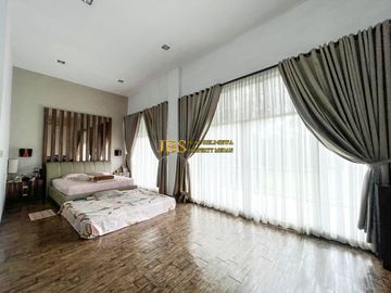 Jual Rumah Siap Huni di Komplek Royal Sumatra Cluster Ruby (Golf View)