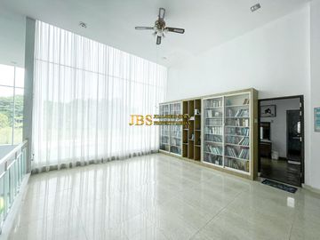 Jual Rumah Siap Huni di Komplek Royal Sumatra Cluster Ruby (Golf View)