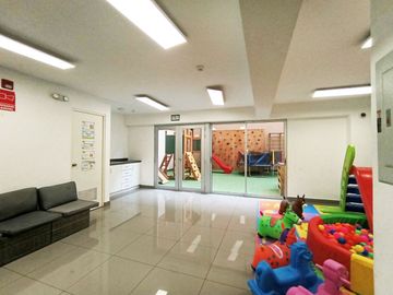 VENTA DE DEPARTAMENTO/3 DORMITORIOS/COCHERA