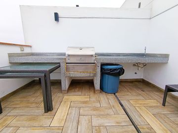 VENTA DE DEPARTAMENTO/3 DORMITORIOS/COCHERA