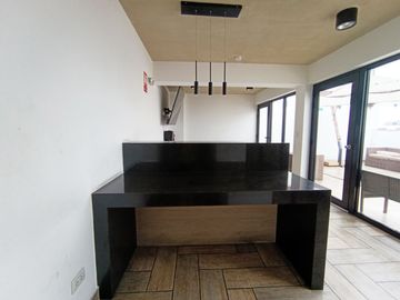 VENTA DE DEPARTAMENTO/3 DORMITORIOS/COCHERA