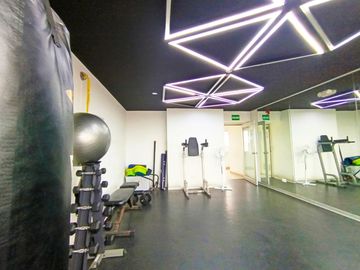 VENTA DE DEPARTAMENTO/3 DORMITORIOS/COCHERA