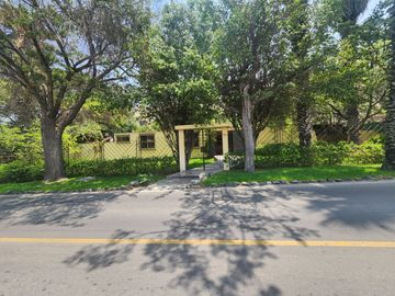 VENDO TERRENOS  en esquina   500, 1000, o 2500  m2 en SOL DE LA MOLINA