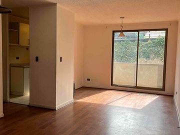 Se vende departamento en Las Heras Poniente