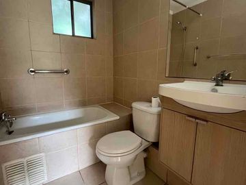 Se vende departamento en Las Heras Poniente
