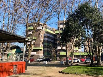 Se vende departamento en Las Heras Poniente