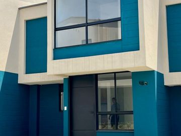 SE VENDE CASA - VIA AEROPUERTO EL EDEN