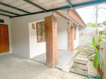 Disewakan rumah bagus nyaman di Komplek Kuricang Bintaro
