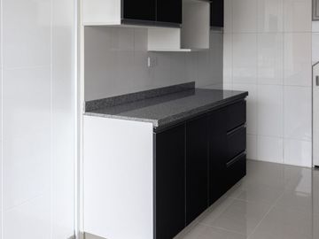 Vendo Este Exclusivo Dúplex en El Tercer Piso con Azotea, 175 m² San Borja