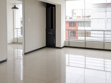 Vendo Este Exclusivo Dúplex en El Tercer Piso con Azotea, 175 m² San Borja