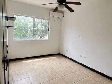 Casa Venta Cumbres Providencia Monterrey Frente a Parque