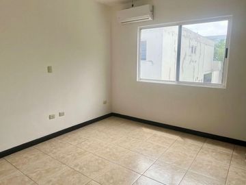 Casa Venta Cumbres Providencia Monterrey Frente a Parque