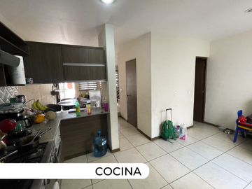 CASA EN VENTA EN CUMBRES DEL NILO, TLAQUEPAQUE