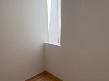 VENDO DPTO. 100M2 – 4D - SURCO escaleras