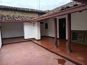 Vendo casa barrio José María Cabal. Guadalajara de Buga