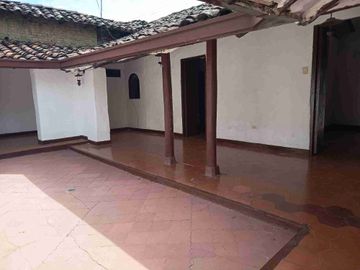 Vendo casa barrio José María Cabal. Guadalajara de Buga